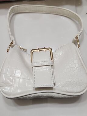 White Croc-Embossed Buckle Shoulder Bag - Unbranded